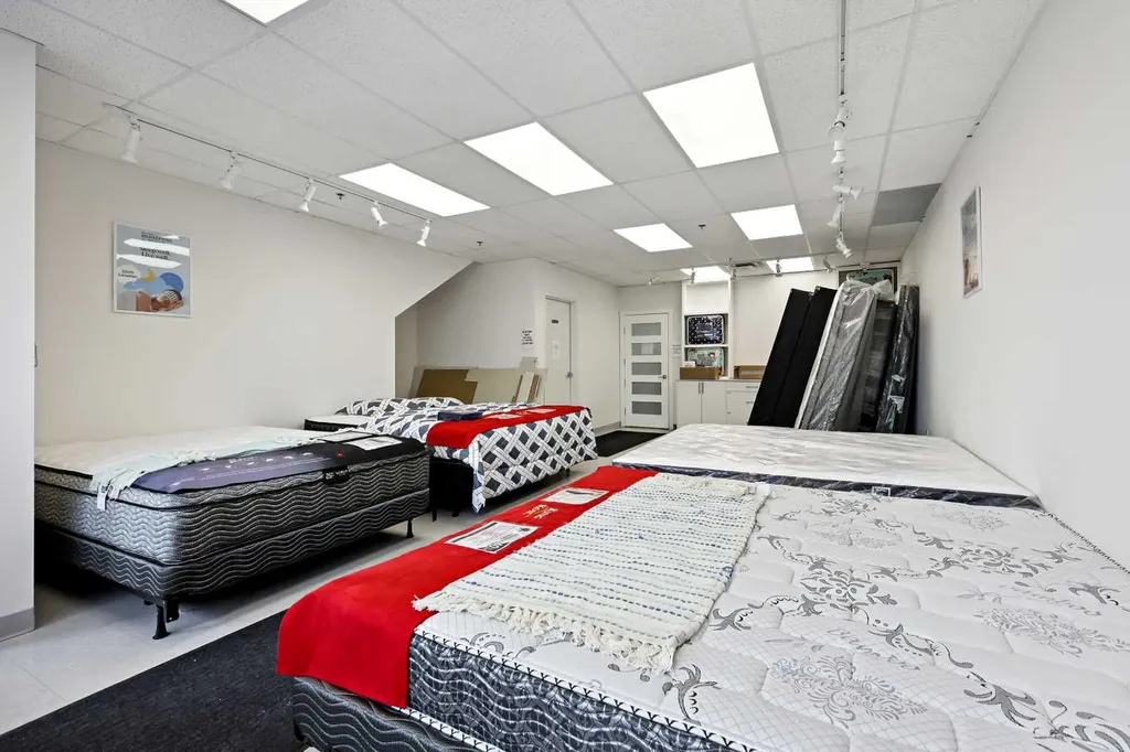 10985 38 Street NE Calgary AB T3N1E7