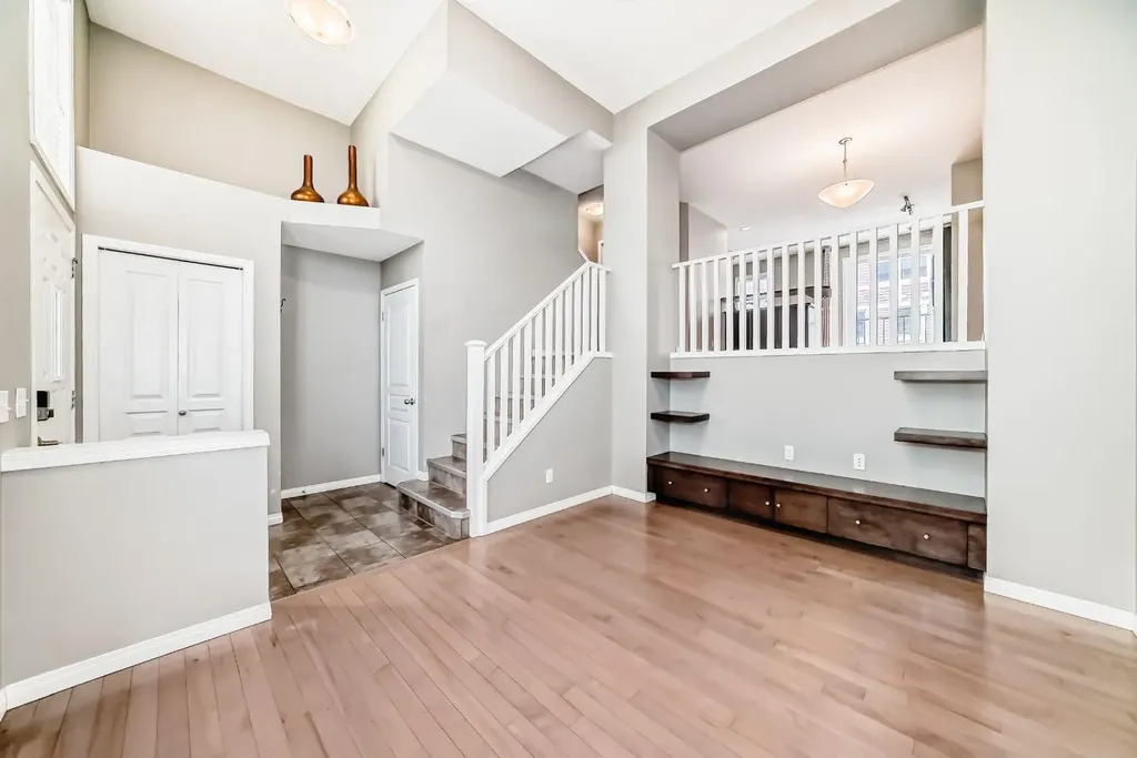 314 New Brighton Villas SE Calgary AB T2Z0T6