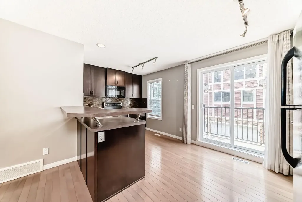 314 New Brighton Villas SE Calgary AB T2Z0T6
