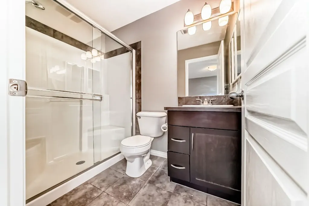 314 New Brighton Villas SE Calgary AB T2Z0T6