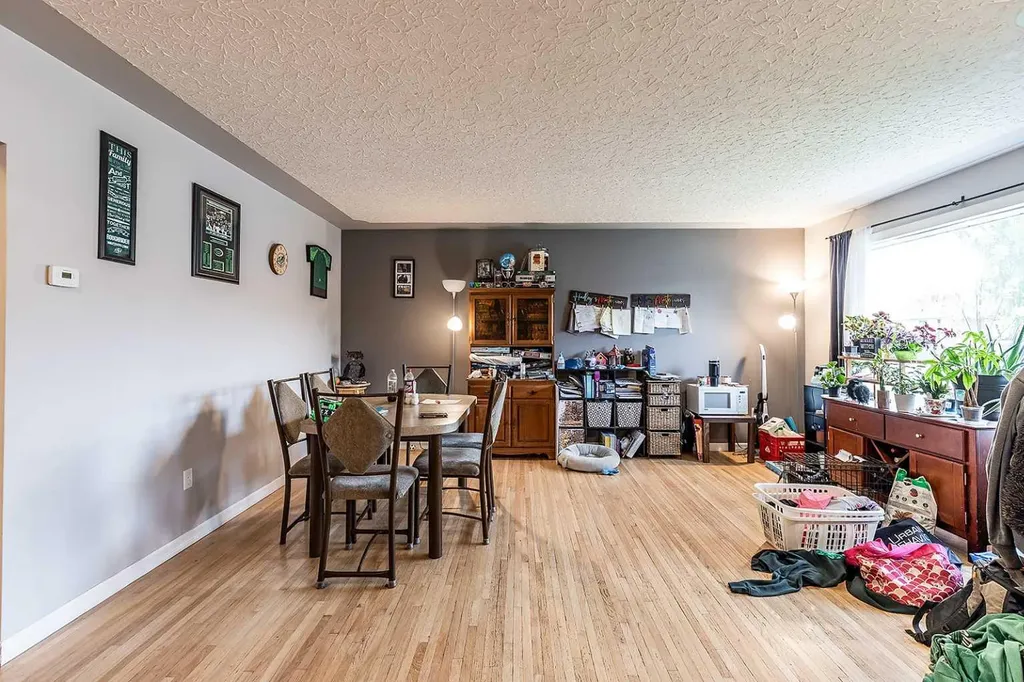 549 2 Street NE Medicine Hat AB T1A 6K2