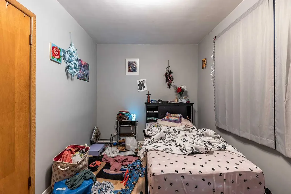 549 2 Street NE Medicine Hat AB T1A 6K2