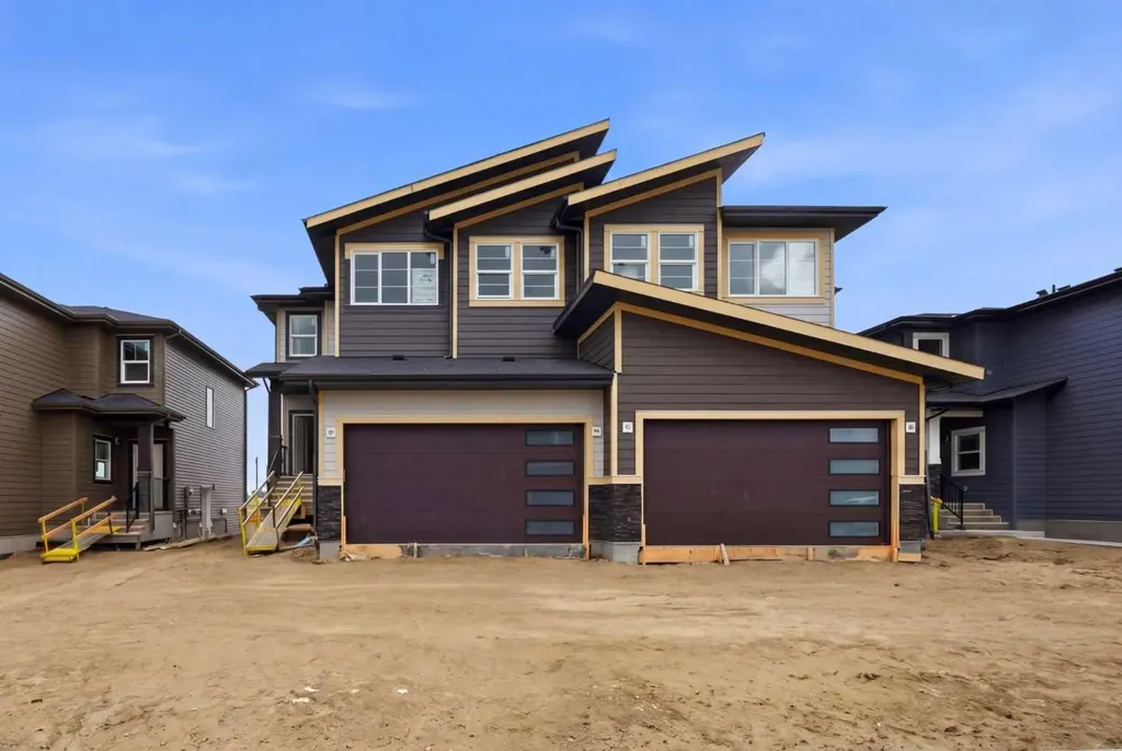 34 Waterford Mews Chestermere AB T1X 3B4
