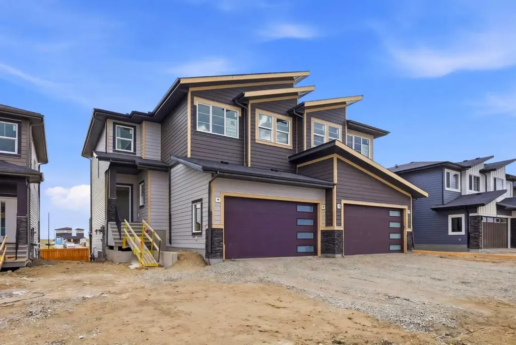 34 Waterford Mews Chestermere AB T1X 3B4