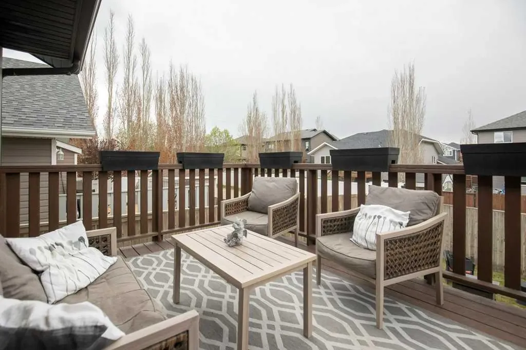 124 Vincent Close Red Deer AB T4R 0H8