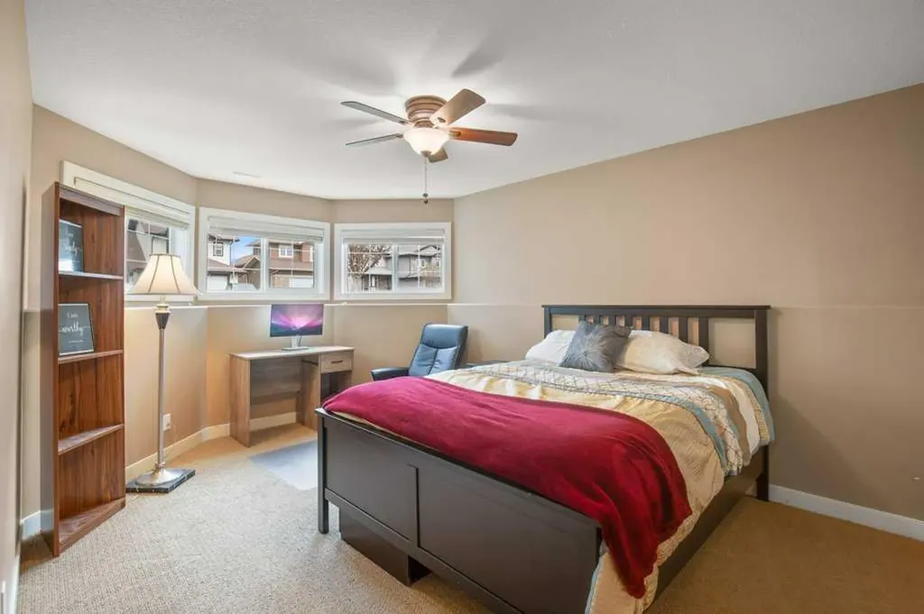 124 Vincent Close Red Deer AB T4R 0H8