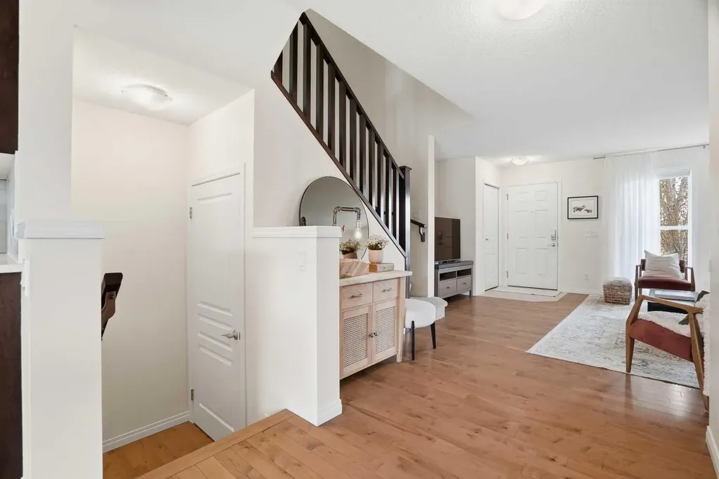 24 Auburn Crest Park SE Calgary AB T3M 0Z3