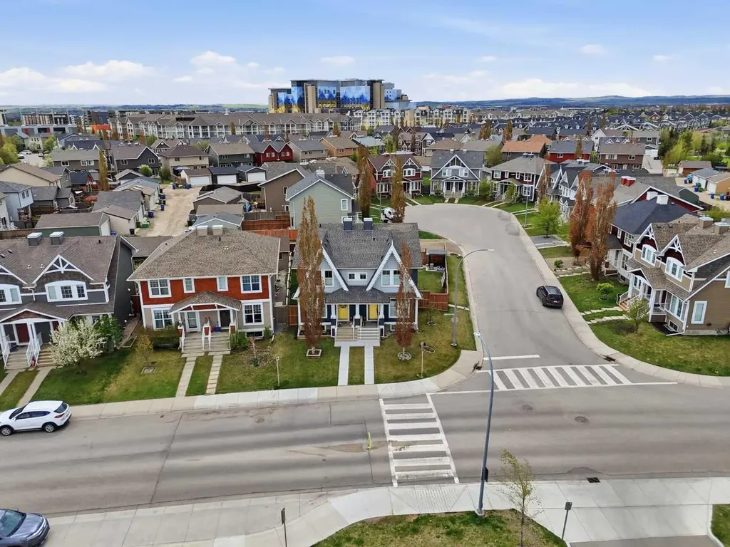 24 Auburn Crest Park SE Calgary AB T3M 0Z3