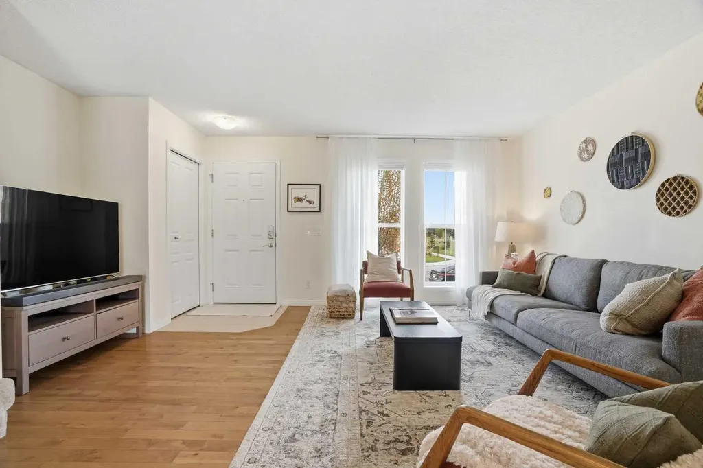 24 Auburn Crest Park SE Calgary AB T3M 0Z3