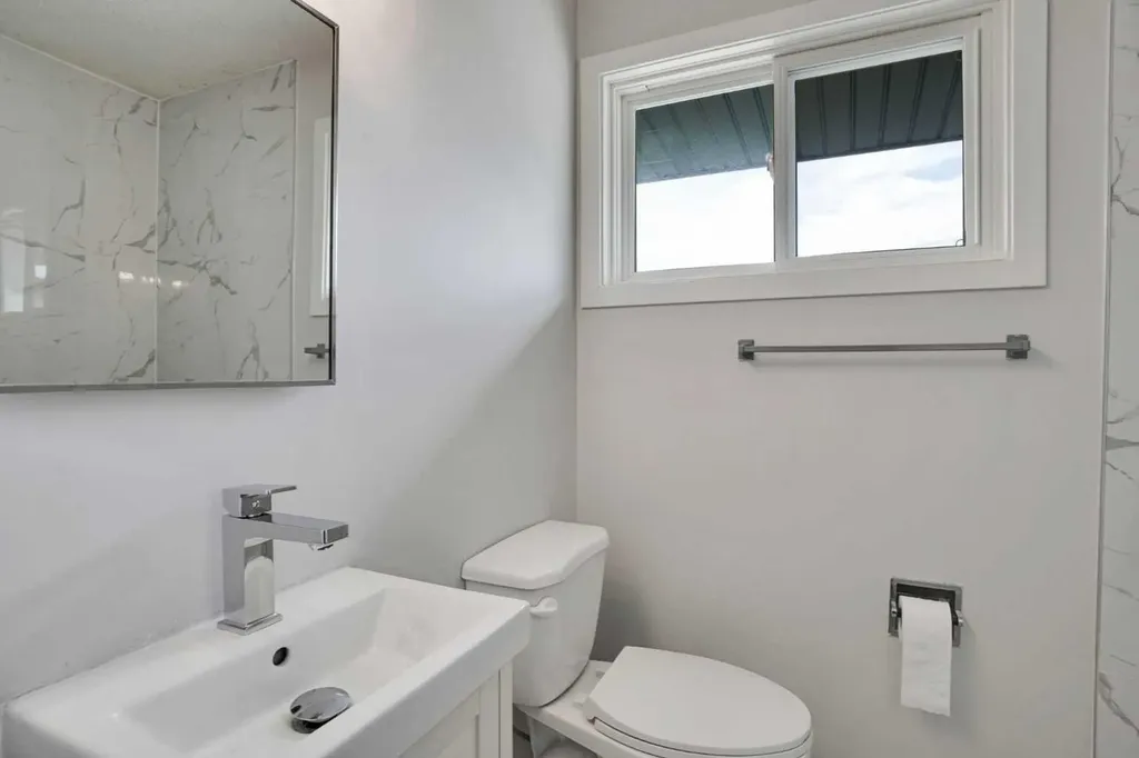 6440 4 Street NW Calgary AB T2K 1B8