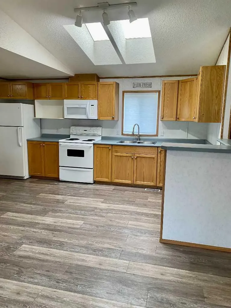 196 Harpe Way Fort Mcmurray AB T9K 2K8