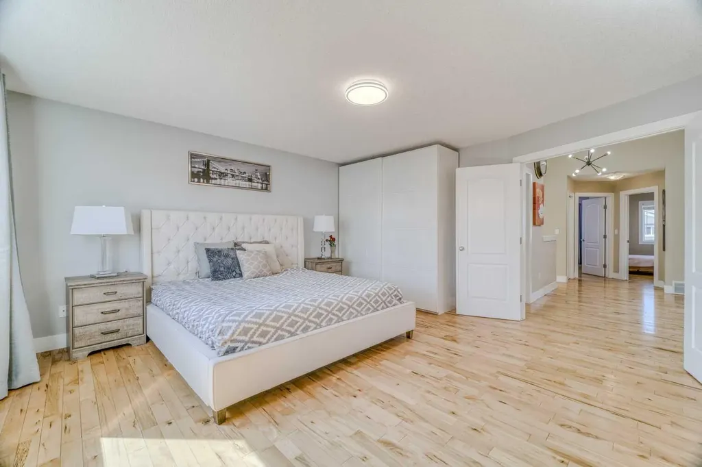 100 Royal Birch Crescent NW Calgary AB T3G 5N8