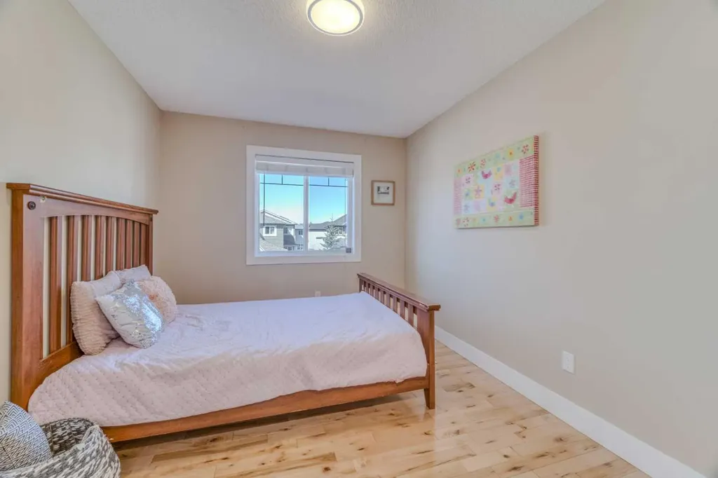 100 Royal Birch Crescent NW Calgary AB T3G 5N8