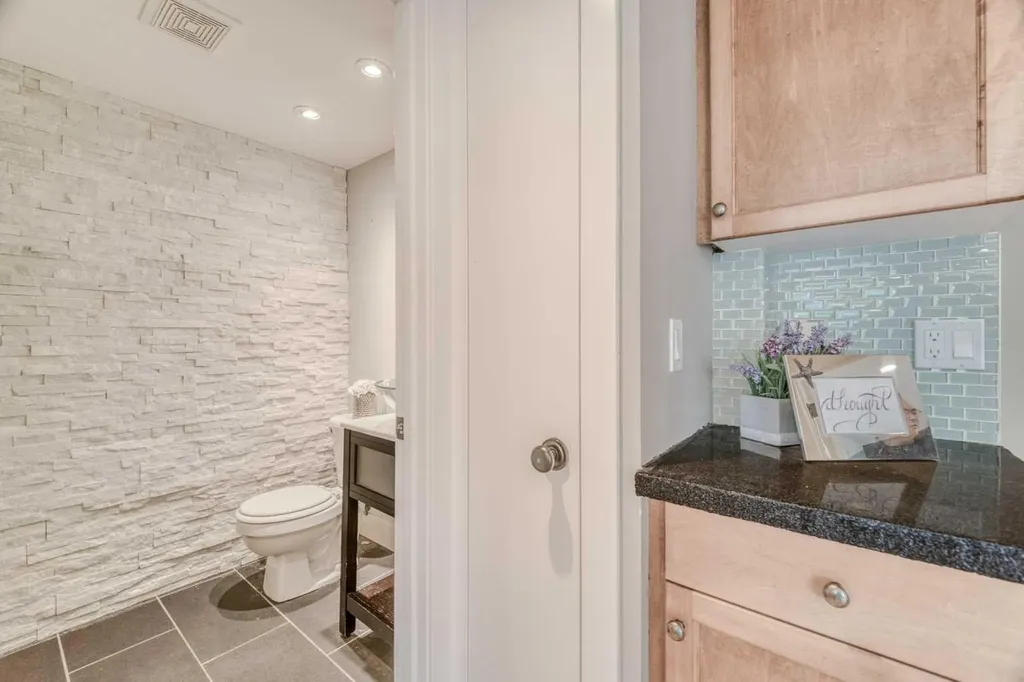 100 Royal Birch Crescent NW Calgary AB T3G 5N8