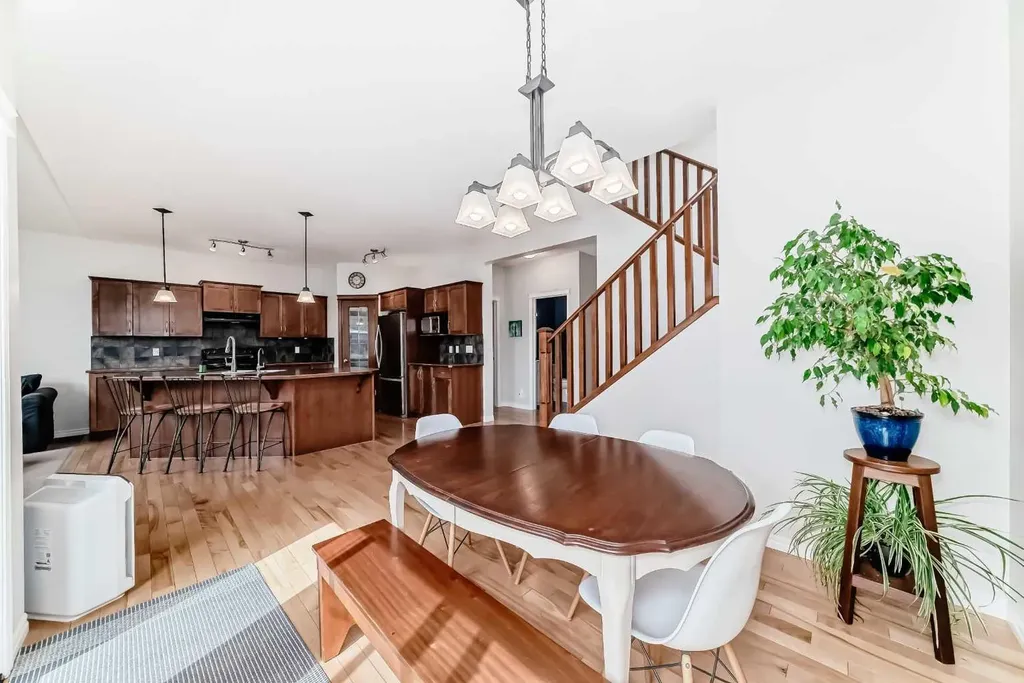 124 Lavender Way Chestermere AB T1X 0B2