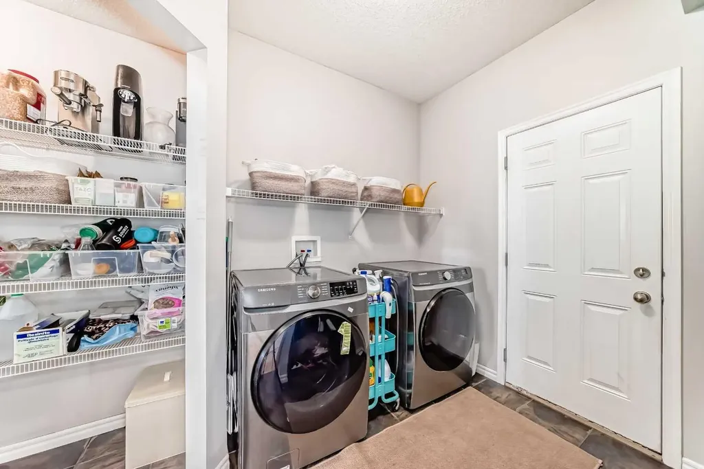 124 Lavender Way Chestermere AB T1X 0B2