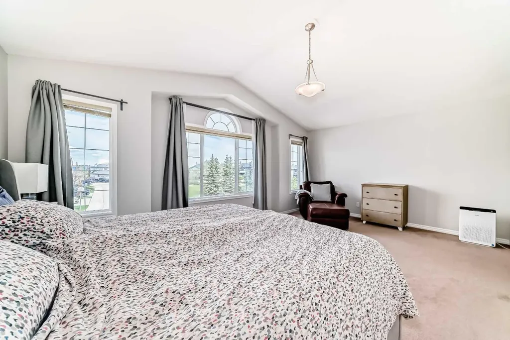 124 Lavender Way Chestermere AB T1X 0B2