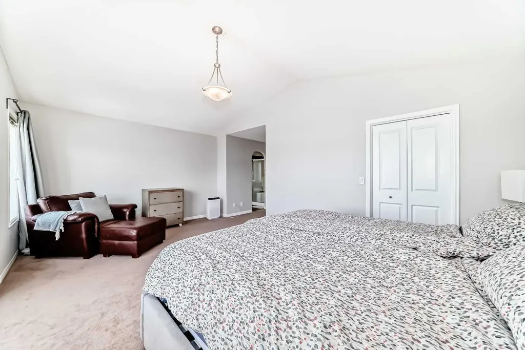 124 Lavender Way Chestermere AB T1X 0B2