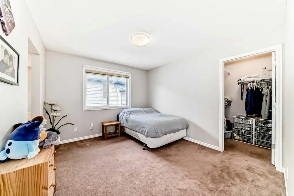 124 Lavender Way Chestermere AB T1X 0B2