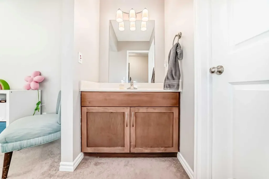 124 Lavender Way Chestermere AB T1X 0B2