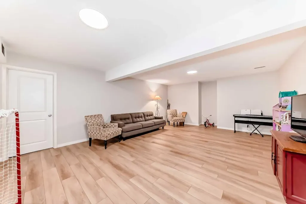 124 Lavender Way Chestermere AB T1X 0B2