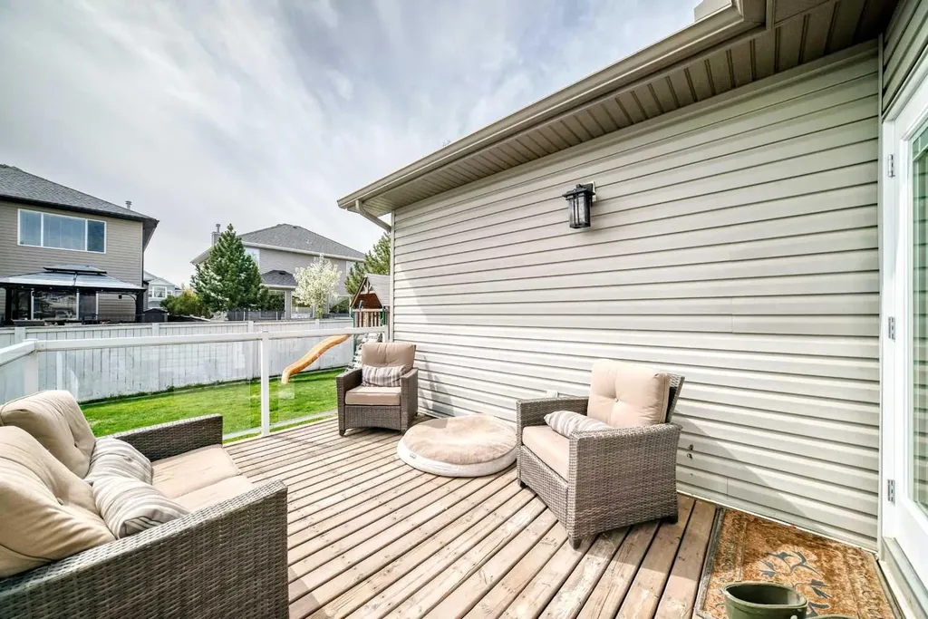 124 Lavender Way Chestermere AB T1X 0B2