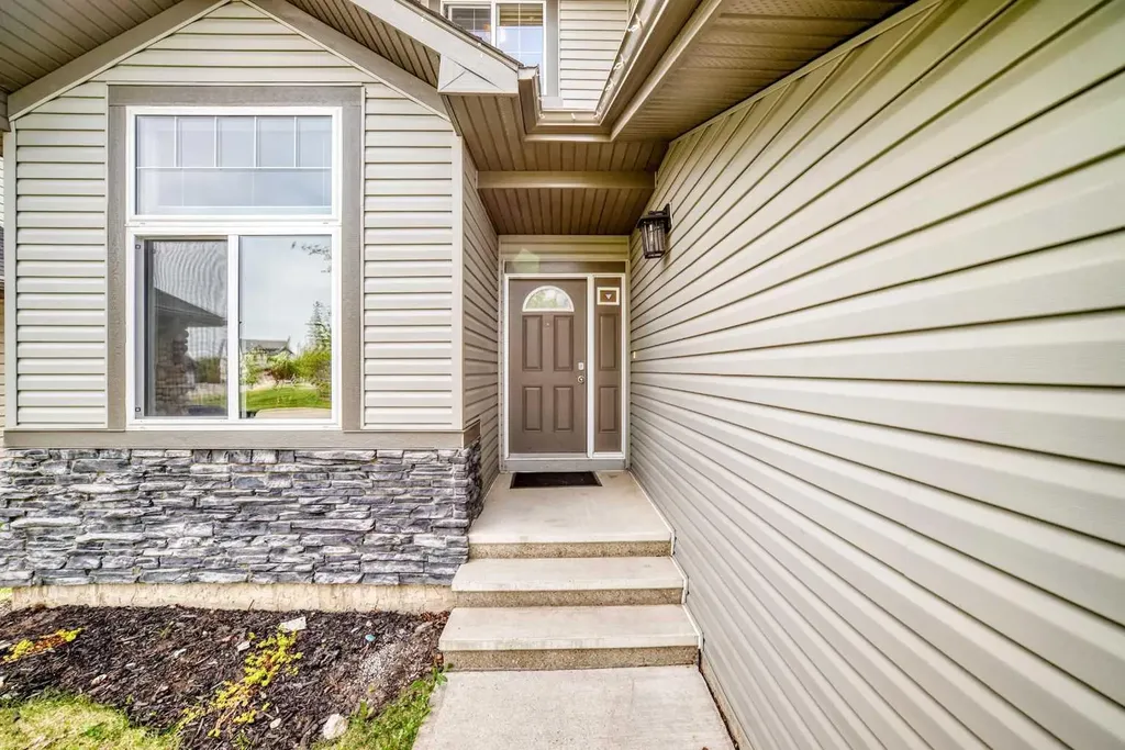124 Lavender Way Chestermere AB T1X 0B2