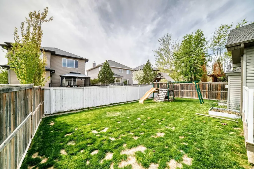 124 Lavender Way Chestermere AB T1X 0B2