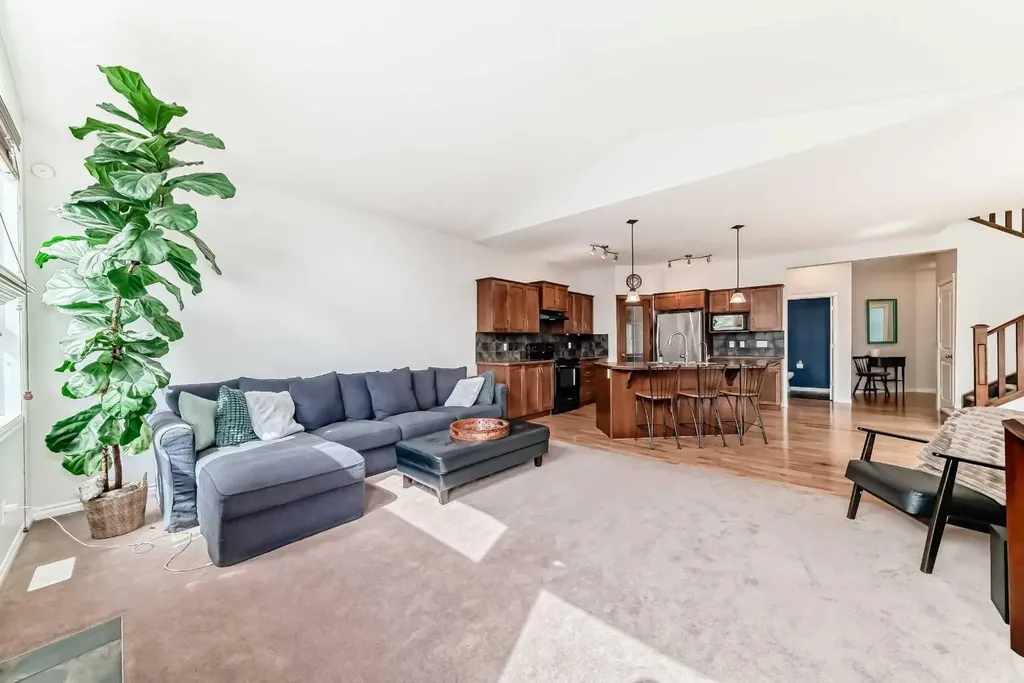 124 Lavender Way Chestermere AB T1X 0B2