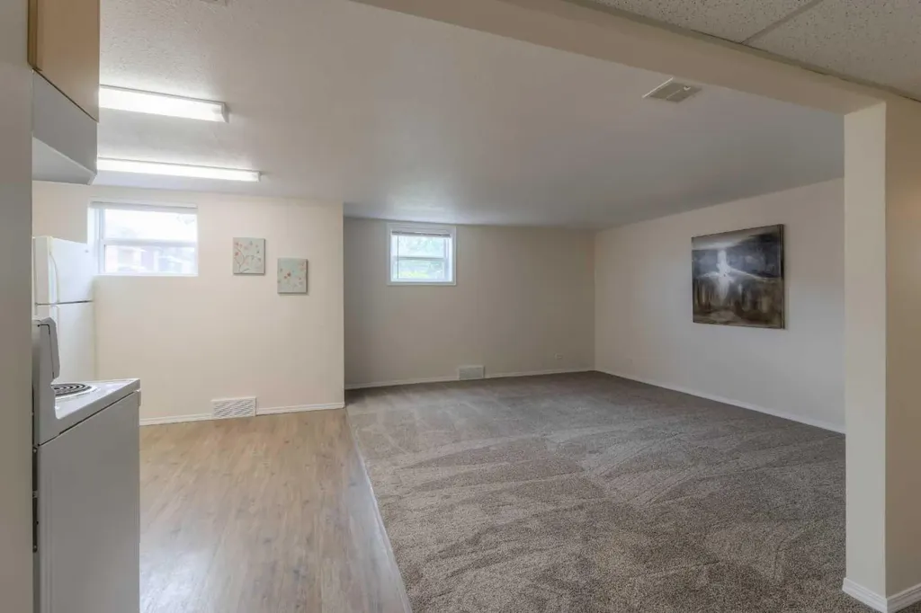 742 5 Street S Lethbridge AB T1J 2C4