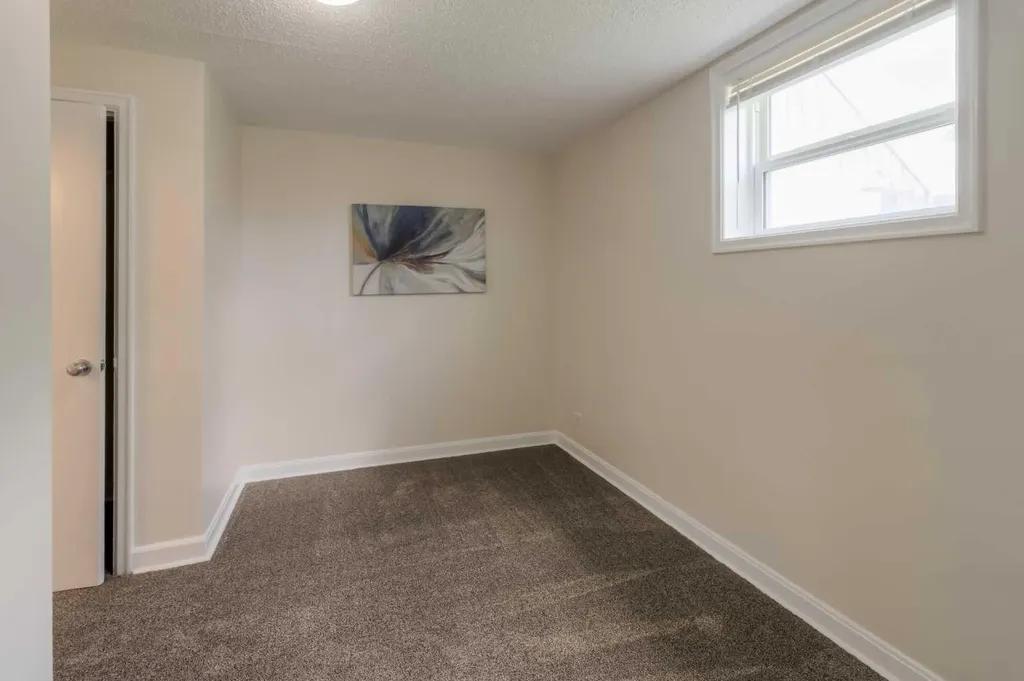 742 5 Street S Lethbridge AB T1J 2C4