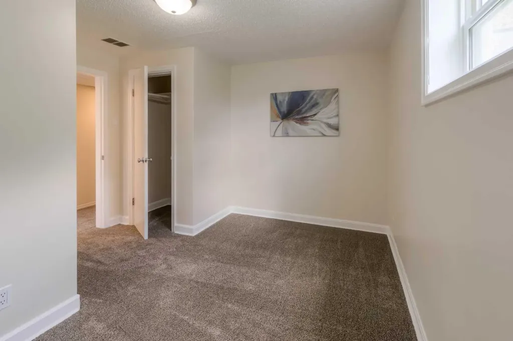 742 5 Street S Lethbridge AB T1J 2C4