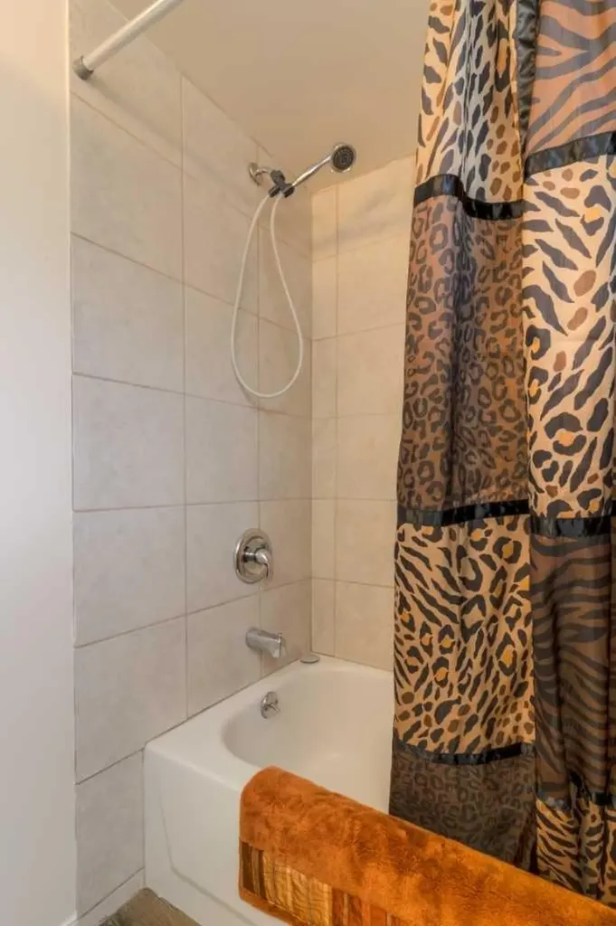742 5 Street S Lethbridge AB T1J 2C4