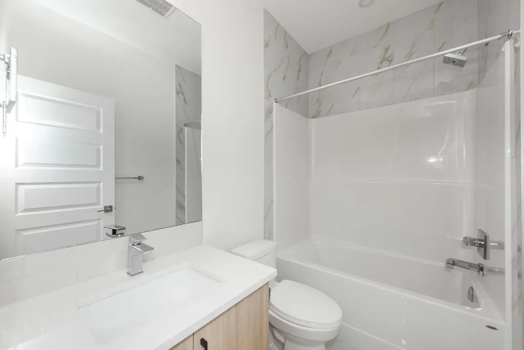 122 Sandpiper Bend Chestermere AB T1X2S8
