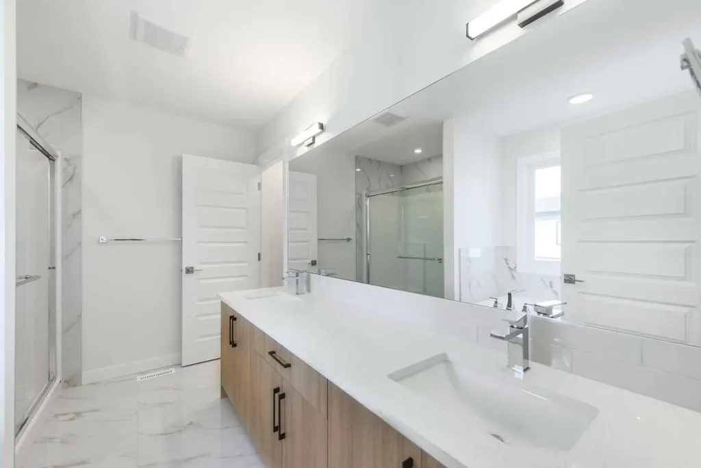122 Sandpiper Bend Chestermere AB T1X2S8