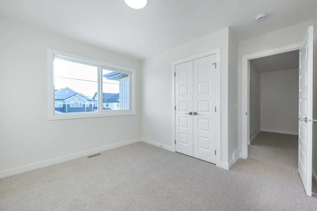 122 Sandpiper Bend Chestermere AB T1X2S8