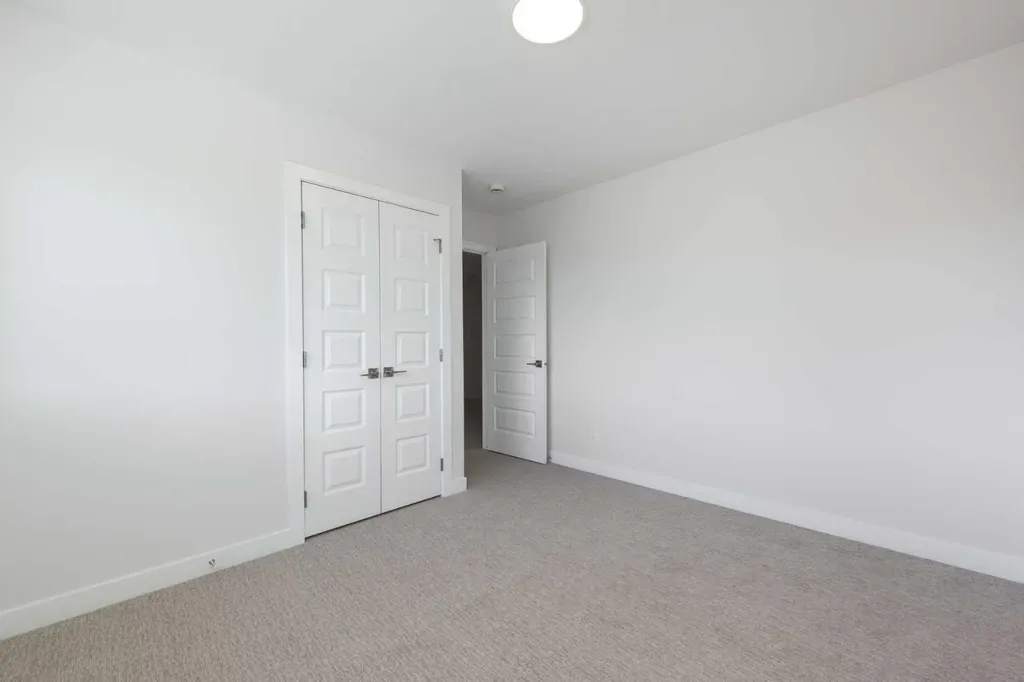 122 Sandpiper Bend Chestermere AB T1X2S8