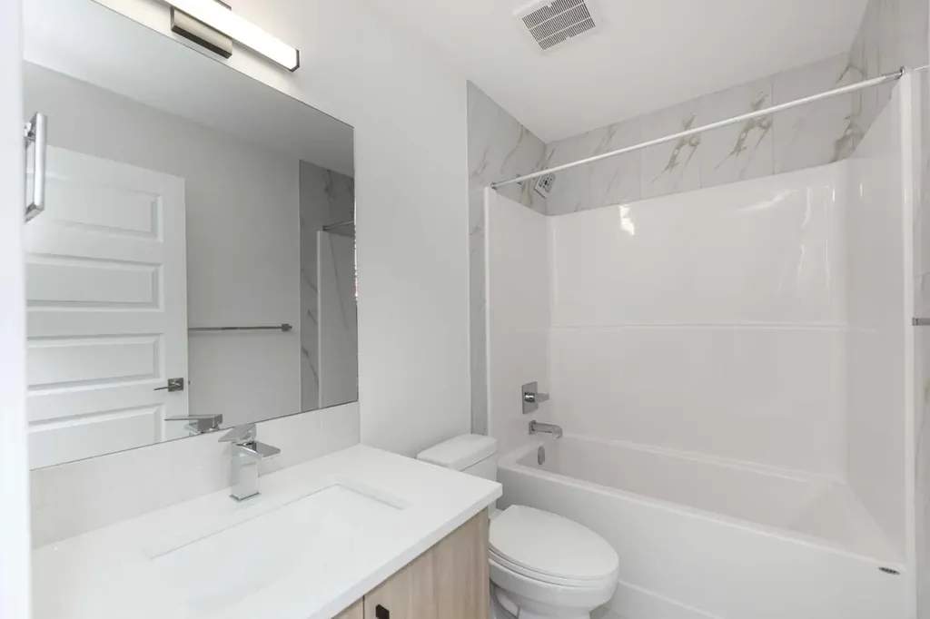 122 Sandpiper Bend Chestermere AB T1X2S8