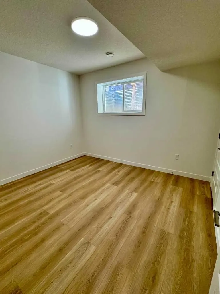 122 Sandpiper Bend Chestermere AB T1X2S8