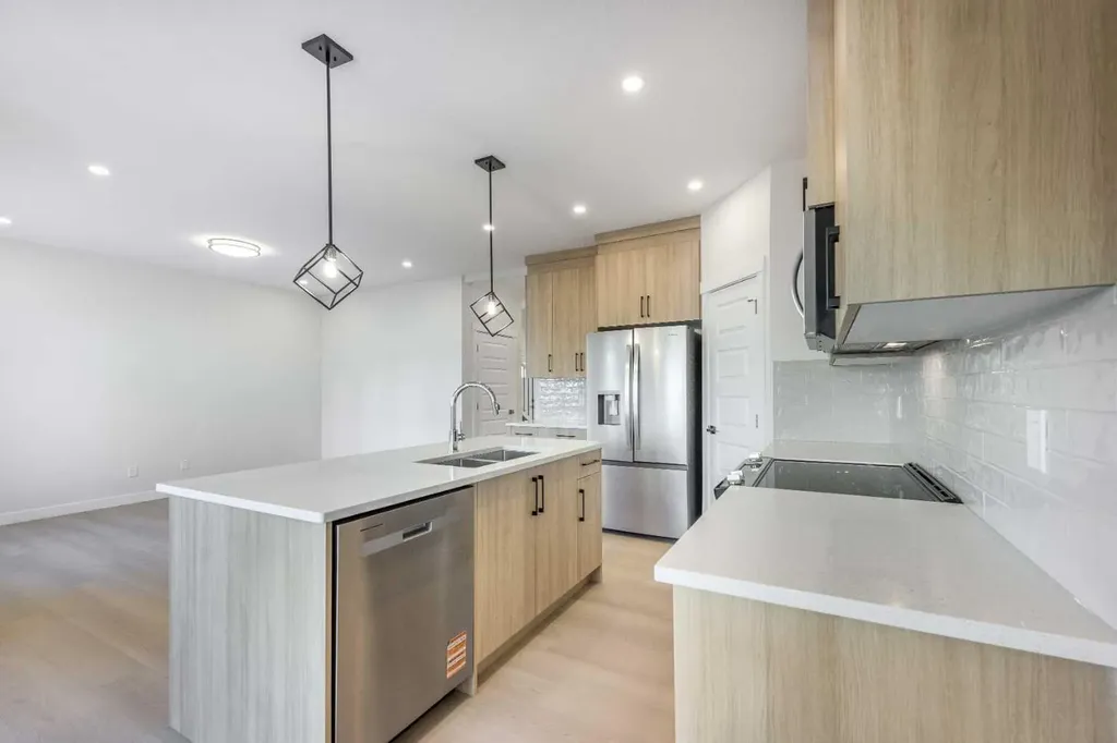 122 Sandpiper Bend Chestermere AB T1X2S8