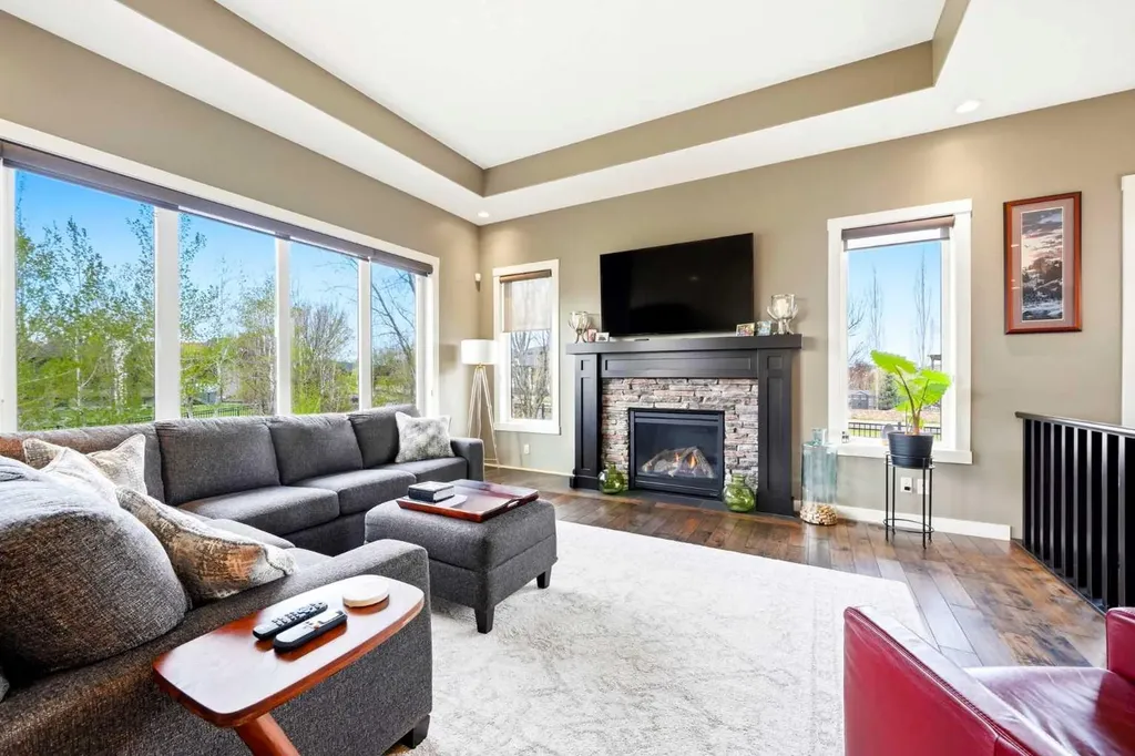 45 Cranbrook Heights SE Calgary AB T3M 1W5
