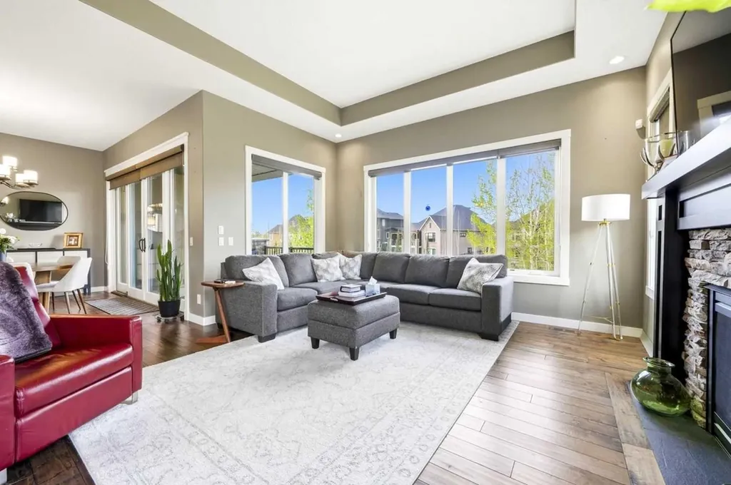 45 Cranbrook Heights SE Calgary AB T3M 1W5