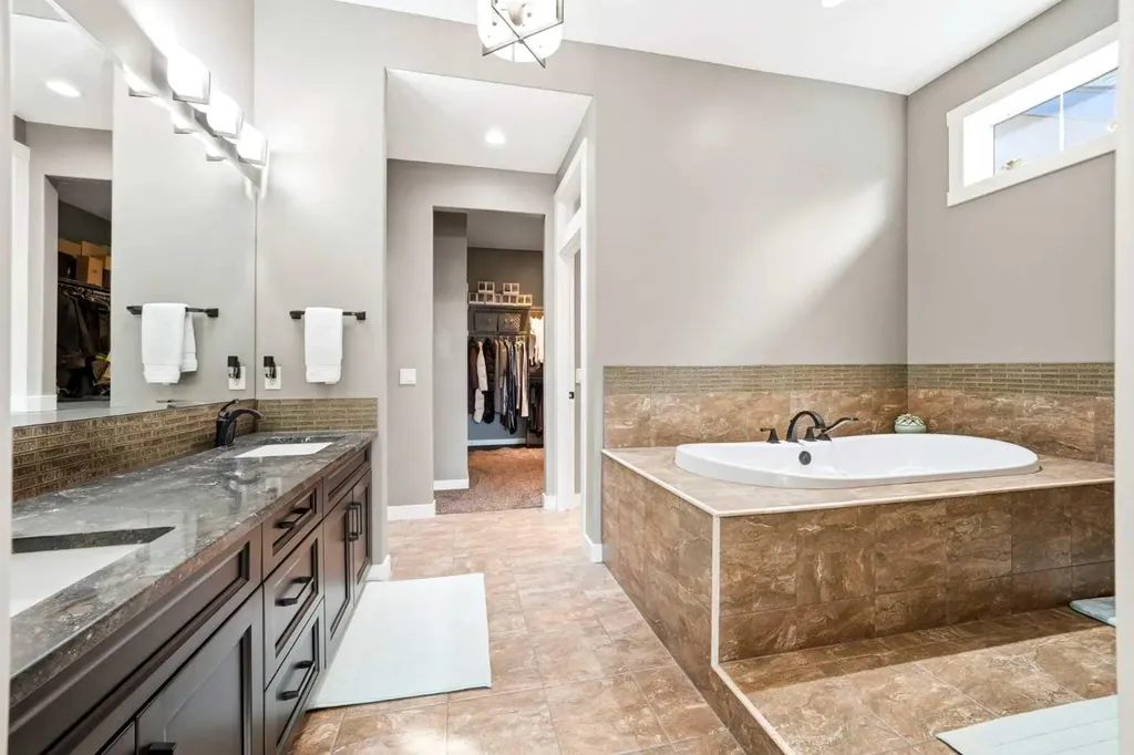 45 Cranbrook Heights SE Calgary AB T3M 1W5