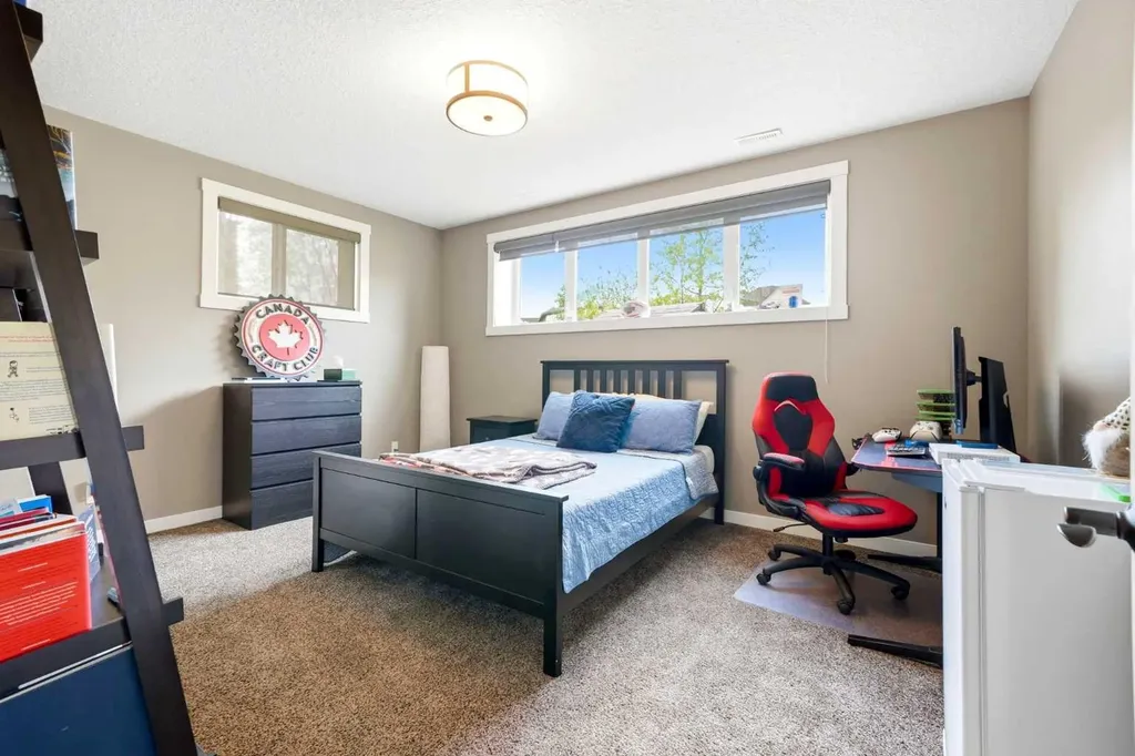 45 Cranbrook Heights SE Calgary AB T3M 1W5