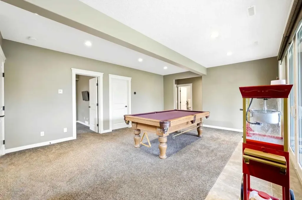 45 Cranbrook Heights SE Calgary AB T3M 1W5