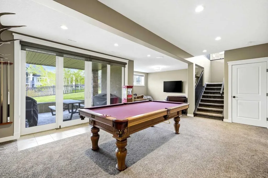 45 Cranbrook Heights SE Calgary AB T3M 1W5