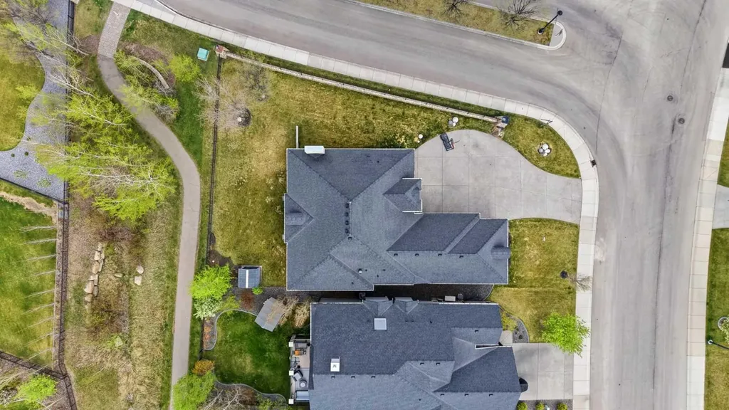 45 Cranbrook Heights SE Calgary AB T3M 1W5