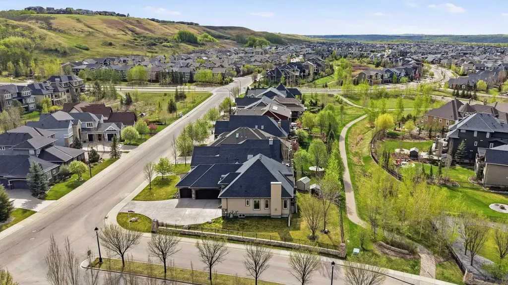 45 Cranbrook Heights SE Calgary AB T3M 1W5