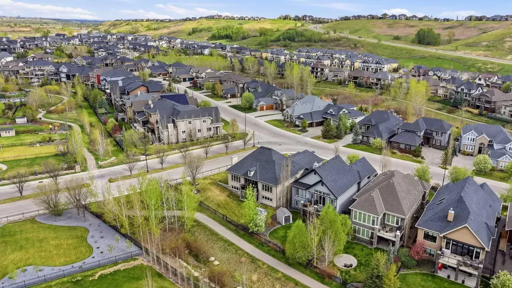 45 Cranbrook Heights SE Calgary AB T3M 1W5