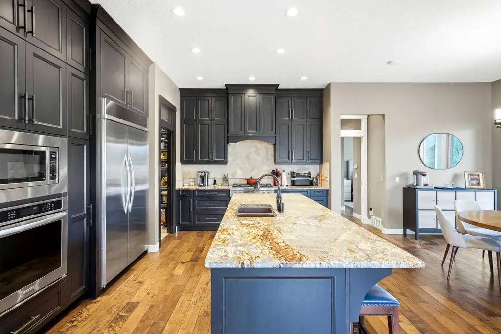 45 Cranbrook Heights SE Calgary AB T3M 1W5